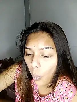 Snapshot of Wena_Larson88 chatting on November 2025 06:11:02 PM Wena Larson88 online show from November 2025 06:11:02 PM