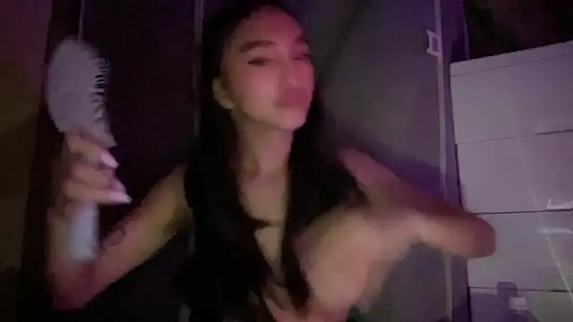 CassieXMarga online show from October 2025 04:49:02 PM