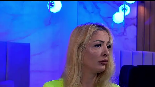 Izabellle02 online show from April 2026 03:41:02 AM
