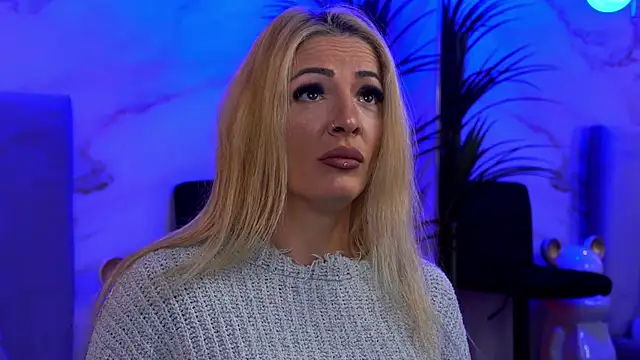 Izabellle02 online show from April 2026 03:46:02 AM