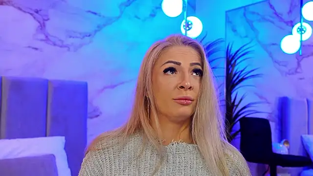 Izabellle02 online show from March 2026 05:04:02 AM