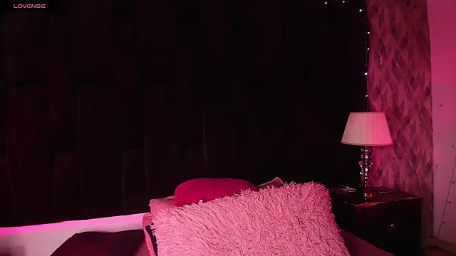 wensheng  online show from November 2025 07:18:02 PM