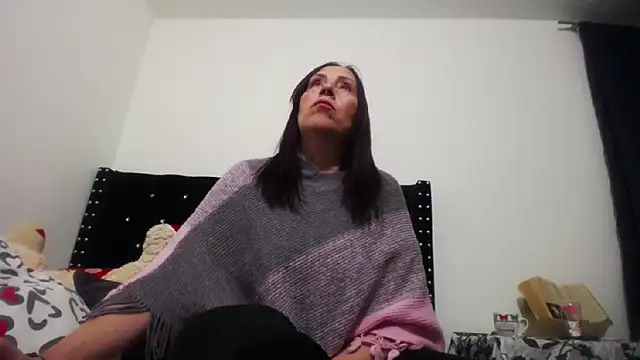 Chantalvedette online show from May 2026 03:25:02 AM