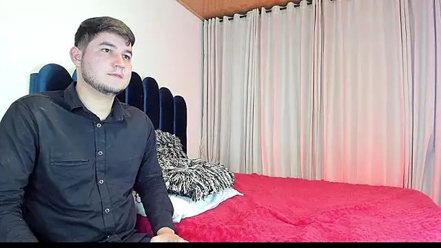 CameronyMartinn online show from February 2026 12:32:02 AM