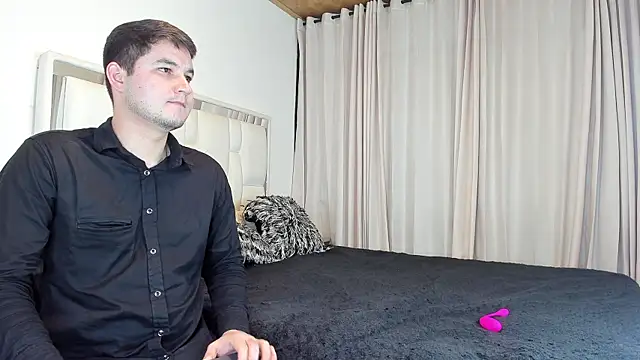CameronyMartinn online show from May 2026 01:13:02 AM