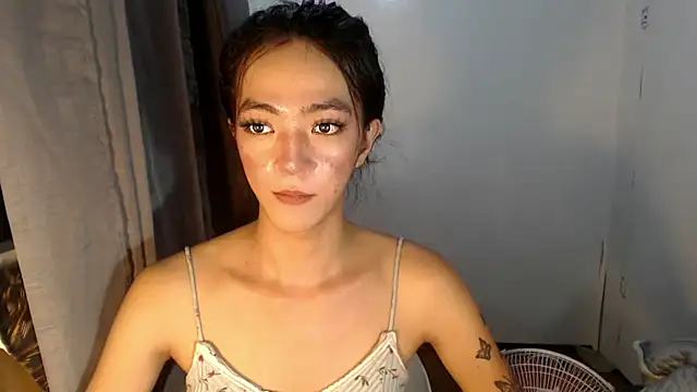 Snapshot of slimladyxoxo chatting on October 2025 10:01:01 AM slimladyxoxo online show from October 2025 10:01:01 AM