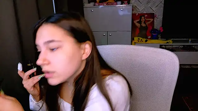 Snapshot of Arianna_Grend chatting on October 2025 08:44:01 AM Arianna Grend online show from October 2025 08:44:01 AM