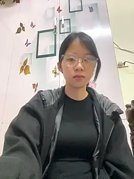 meomeo2k6 online show from October 2025 01:52:01 PM