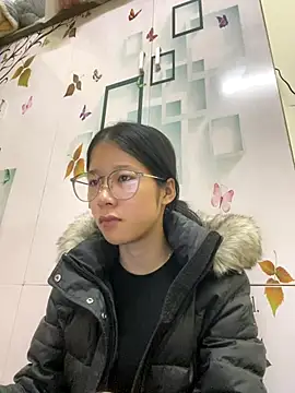 meomeo2k6 online show from November 2025 01:47:02 PM