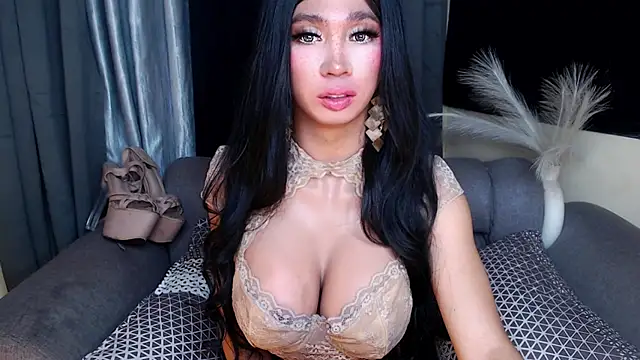 Snapshot of UrGoddess_xx chatting on September 2025 12:00:01 PM UrGoddess xx online show from September 2025 12:00:01 PM