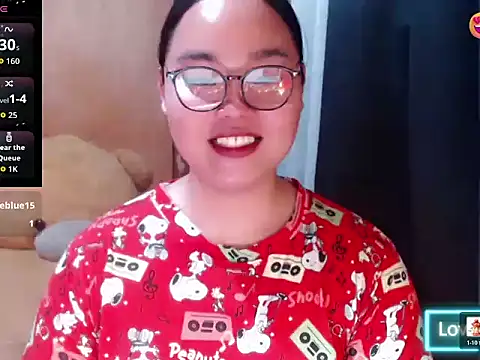 Snapshot of _Lylia chatting on June 2026 10:18:02 PM Lylia online show from June 2026 10:18:02 PM