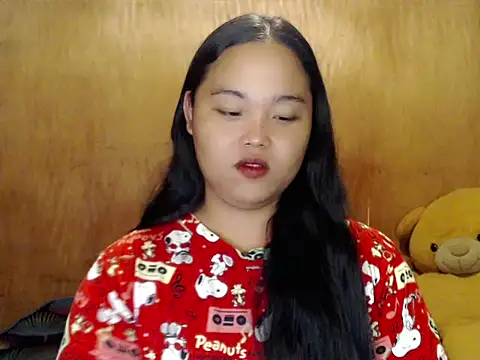  Lylia online show from November 2025 07:39:01 PM