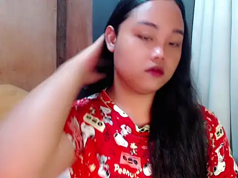  Lylia online show from December 2025 08:19:01 PM