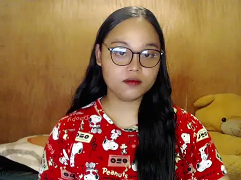  Lylia online show from October 2025 09:22:01 PM