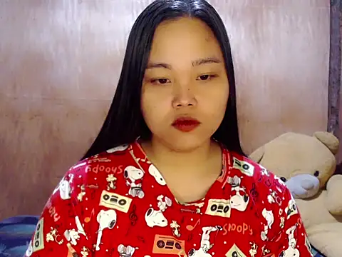  Lylia online show from April 2026 10:44:01 PM