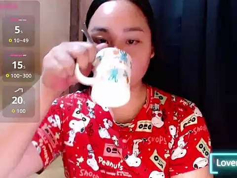 Snapshot of _Lylia chatting on July 2026 02:51:02 AM Lylia online show from July 2026 02:51:02 AM
