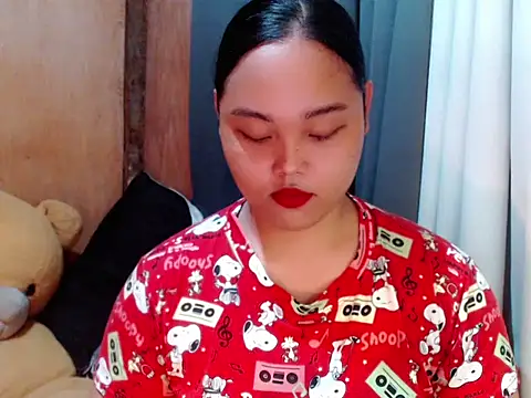  Lylia online show from December 2025 04:47:01 AM