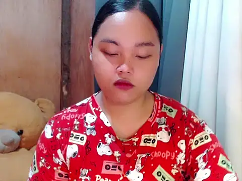  Lylia online show from November 2025 02:56:01 AM