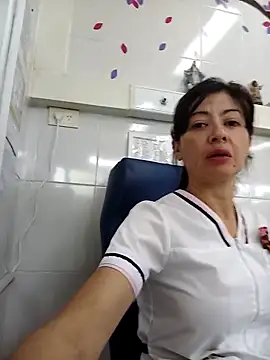 Snapshot of aphrodite_sexy chatting on November 2025 05:24:01 PM aphrodite sexy online show from November 2025 05:24:01 PM