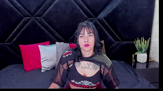 Dantzel  online show from April 2026 07:10:02 PM