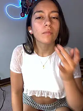 Alaska euphoria online show from November 2025 07:28:02 PM