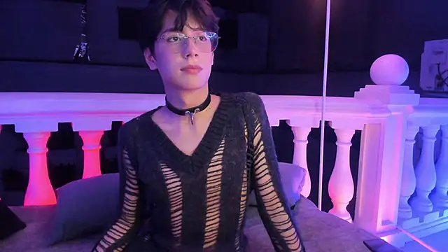 luixdust  online show from September 2025 05:01:02 AM