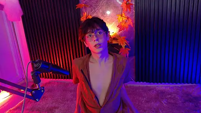luixdust  online show from October 2025 04:27:01 AM