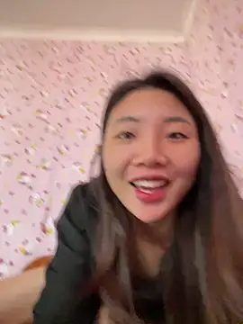 D2sweet online show from November 2025 07:19:01 AM