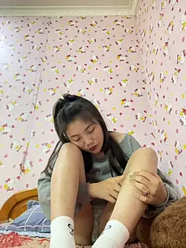 D2sweet online show from November 2025 03:11:01 PM