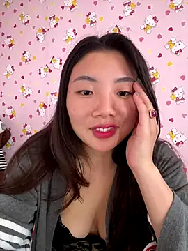 D2sweet online show from November 2025 06:23:02 AM