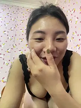 D2sweet online show from October 2025 03:43:02 PM