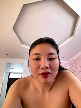 D2sweet online show from October 2025 02:24:02 AM
