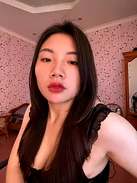 D2sweet online show from September 2025 03:45:01 AM