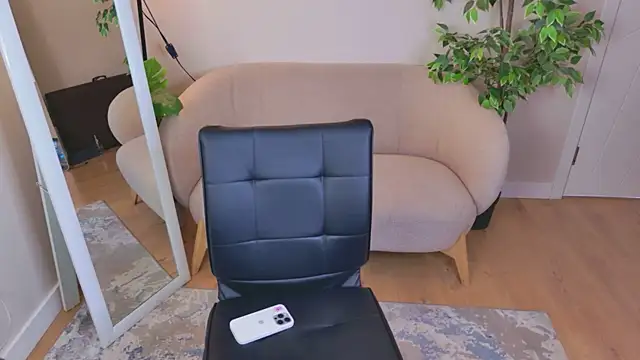 Mary Lane  online show from March 2026 08:46:02 PM