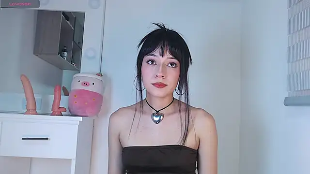 Cleogh  online show from November 2025 02:23:01 AM