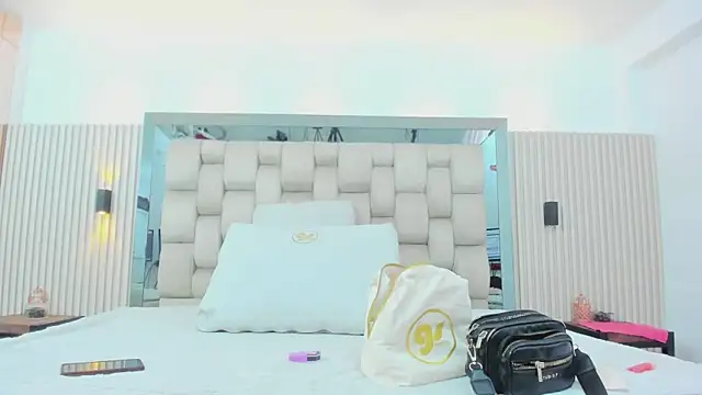 ikia lopez  online show from December 2025 07:36:05 PM