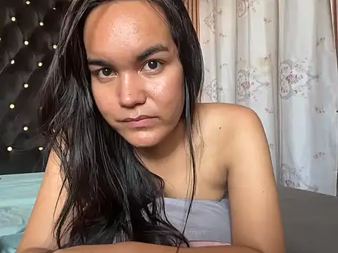 Snapshot of Enchantress_Magdalena chatting on July 2026 03:57:02 AM Enchantress Magdalena online show from July 2026 03:57:02 AM
