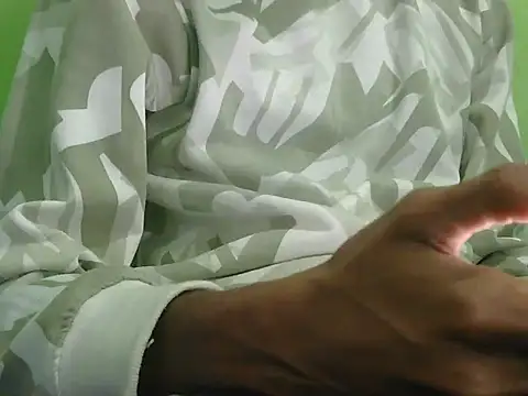 Snapshot of rockyy23boy chatting on January 2026 08:40:02 AM rockyy23boy online show from January 2026 08:40:02 AM