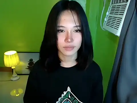 Ricaliciuos online show from April 2026 11:08:01 PM