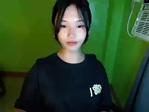 Ricaliciuos online show from March 2026 11:19:01 PM