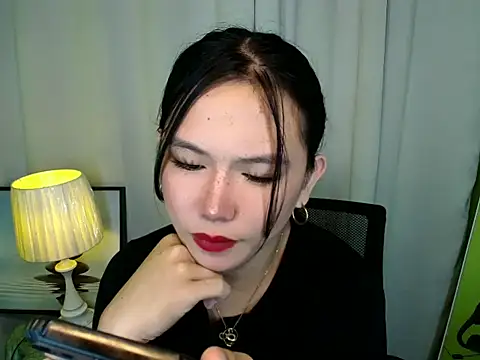 Ricaliciuos online show from May 2026 10:37:02 PM