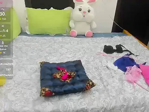 LuckyBabe new01 online show from September 2025 07:09:01 PM