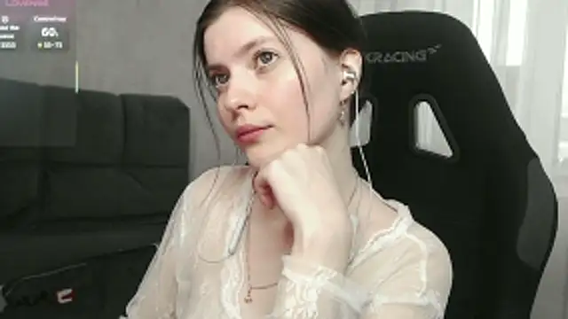 cute elfy  online show from March 2026 01:38:02 PM