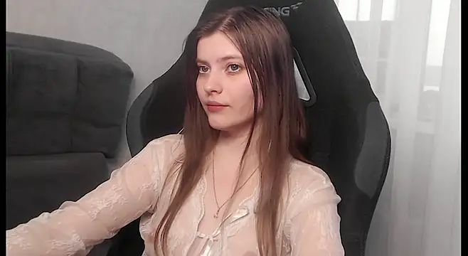 cute elfy  online show from December 2025 01:13:02 PM