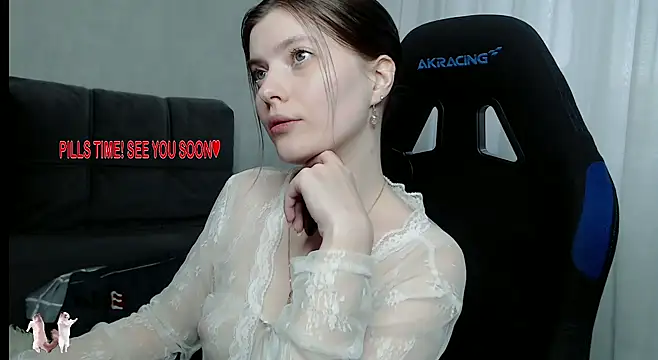 cute elfy  online show from February 2026 01:23:01 PM