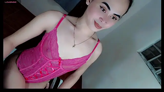 Snapshot of slutty_afina chatting on October 2025 06:22:01 AM slutty afina online show from October 2025 06:22:01 AM