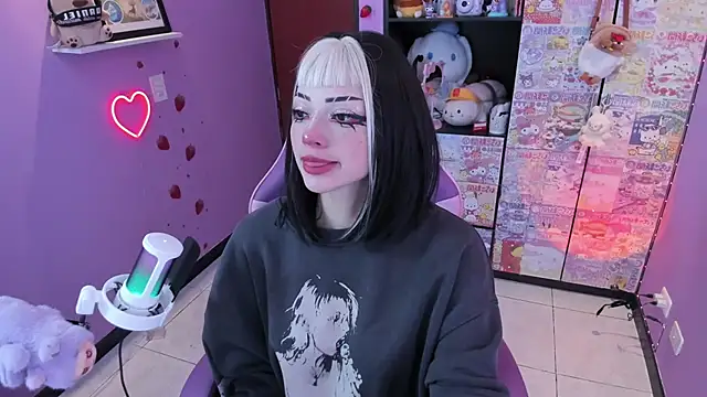 Vero Osb  online show from November 2025 11:31:02 PM