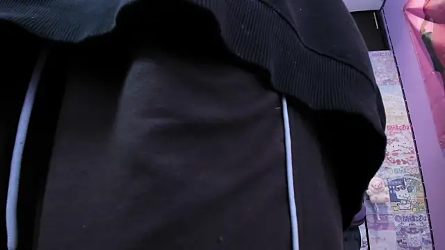 Vero Osb  online show from December 2025 04:01:01 AM