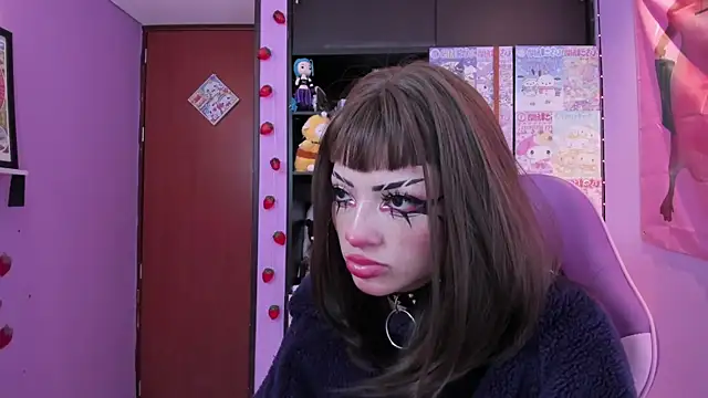 Vero Osb  online show from February 2026 11:37:02 PM