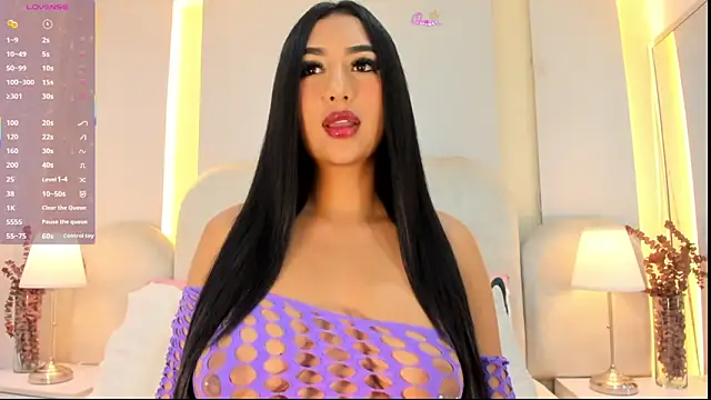 SalomeeBell online show from May 2026 09:35:02 PM